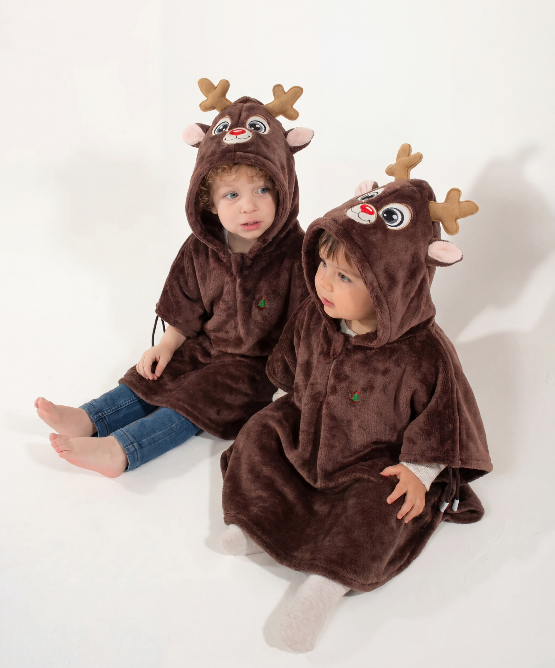 Ruana Reno Rudolph Café